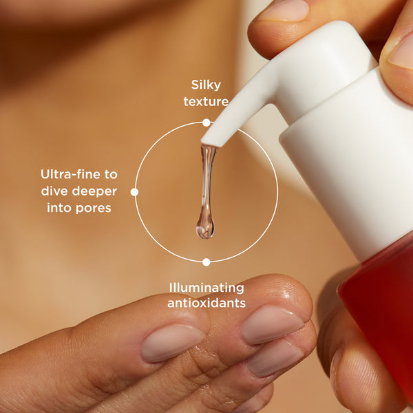 This image highlights the key features of Radiance Cleanser. The product is dispensed from a pump, showcasing its silky texture. Key annotations include:
Ultra-fine formula designed to dive deeper into pores.
Enriched with illuminating antioxidants for a radiant complexion.
This demonstrates the cleanser’s ability to deeply cleanse while enhancing skin's natural glow.