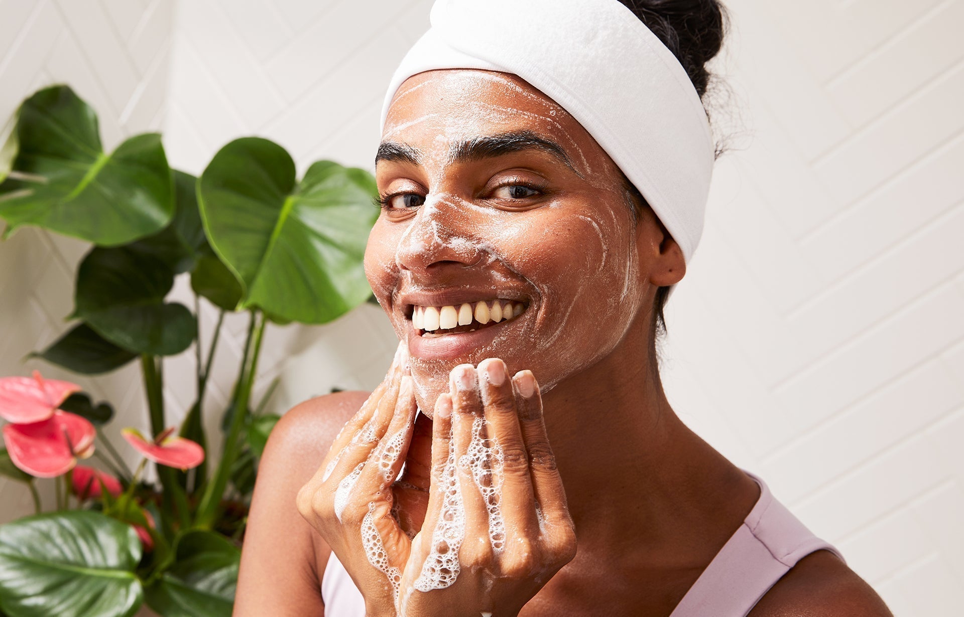 Tropic Skincare: Minimize Shine for a Flawless Look Tropic Skincare: Minimize Shine for a Flawless Look