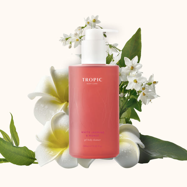White Jasmine & Monoi Gel Body Cleanser with jasmine blossoms and monoi flowers.