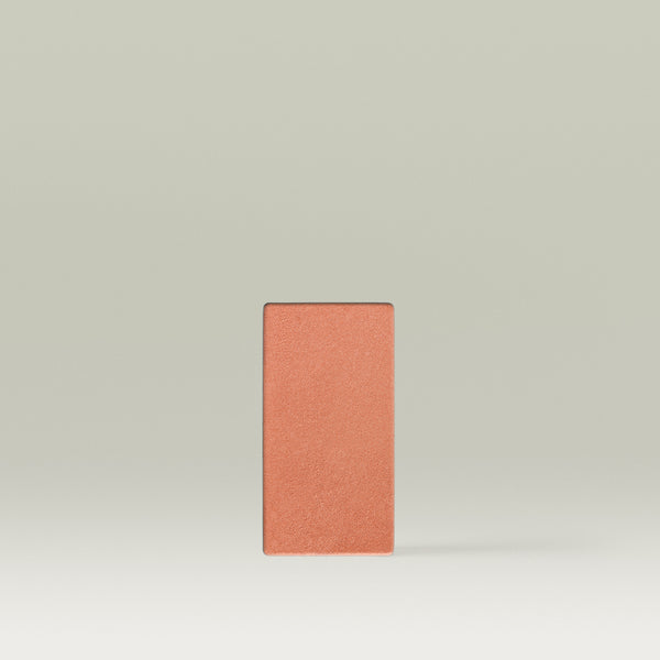 Blush Crush in shade Golden Apricot in pan size medium