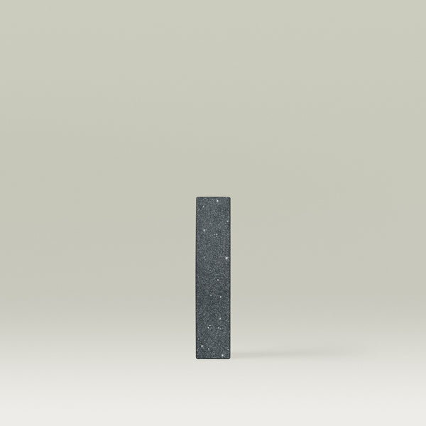 Eyes on you in shade Moonshine