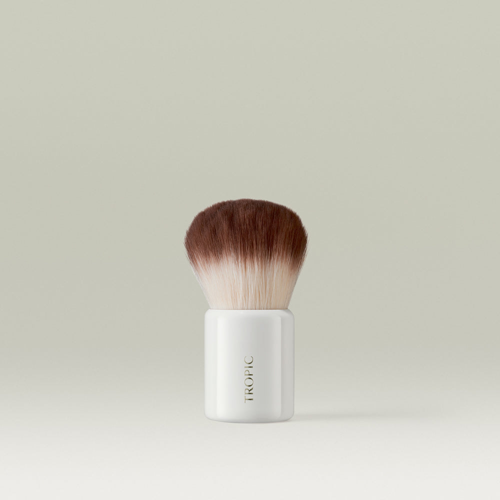 THE BODY SHOP Bamboo Concealer Brush - Präziser Pinsel Für Concealer Und Konturierung, Synthetische Borsten